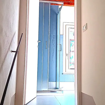 Oda ve Kahvaltı Gemma Roro